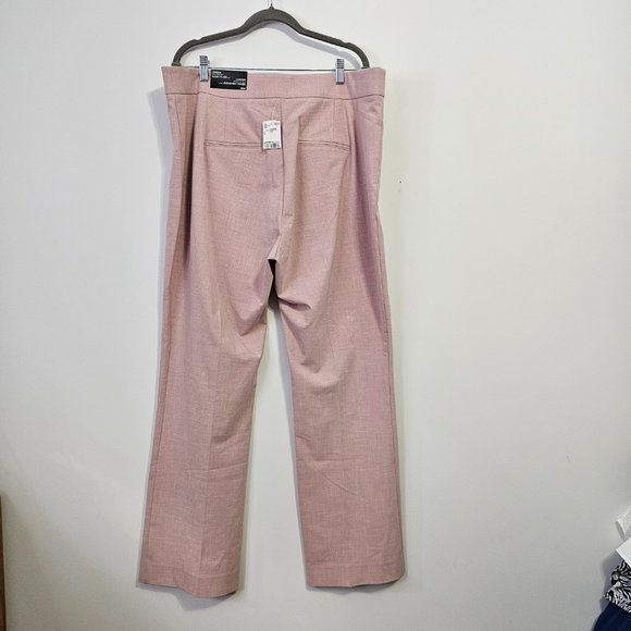 NWT le chateau Women's dress pants in light pink size 18W - Picture 2 of 5